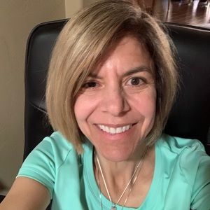 Meet your Posher, Lynne